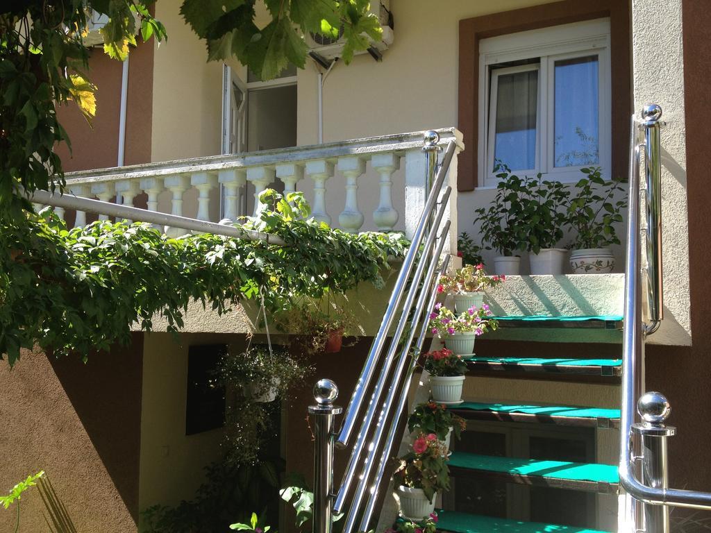 Apartments Knezevic Ulcinj Extérieur photo